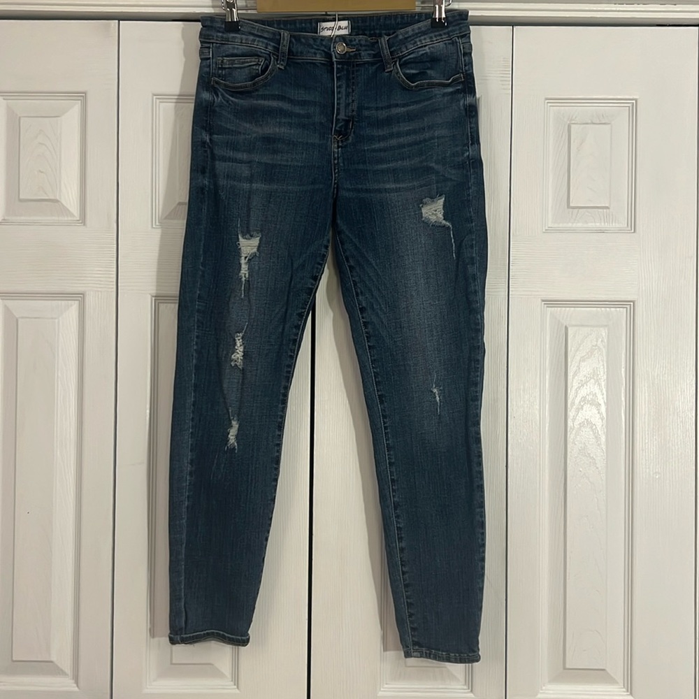 Studio Blue womens skinny distressed jean